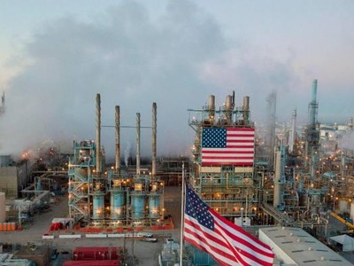 Sản lượng dầu của Mỹ được dự báo đạt mức 11,85 triệu thùng mỗi ngày trong năm 2022. Ảnh: AFP.