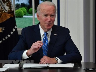 Tổng thống Mỹ Joe Biden dự một cuộc họp với các quan chức cấp cao tại Nhà Trắng ở Washington DC.. (Ảnh: AFP/TTXVN).