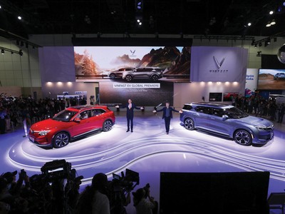 VinFast ghi dấu thương hiệu ô tô Việt Nam trở thành điểm sáng tại thị trường Đông Nam Á nói riêng và thế giới nói chung.