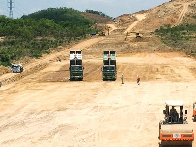 Các dự án hạ tầng giao thông là trọng tâm của đầu tư công.