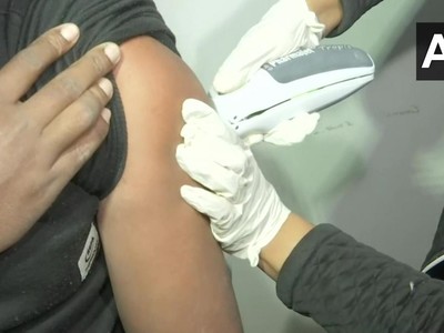 Chính quyền thành phố Patna, bang Bihar, miền Bắc Ấn Độ đã tiêm vaccine ngừa Covid-19 ZyCov-D cho người dân (Nguồn: ANI).