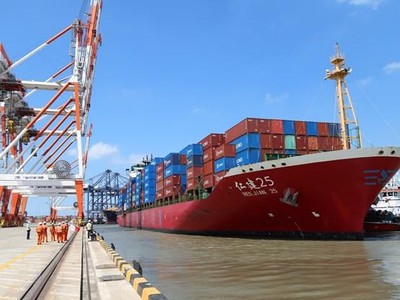 Kinh tế Việt Nam được dự báo sẽ tăng tốc mạnh mẽ trong năm 2022. (Ảnh minh họa: TTXVN).