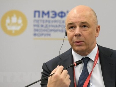 Bộ trưởng tài chính Nga Anton Siluanov phát biểu tại một diễn đàn ở Saint Petersburg. (Ảnh: AFP/TTXVN).