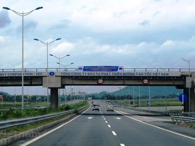 Huy động nguồn vốn nào để hoàn thành 5.000km cao tốc vào năm 2030?