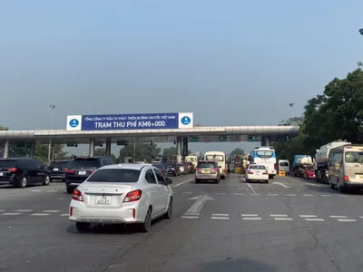 Các phương tiện lưu thông ổn định trên cao tốc Nội Bài - Lào Cai (Ảnh: Cục CSGT).