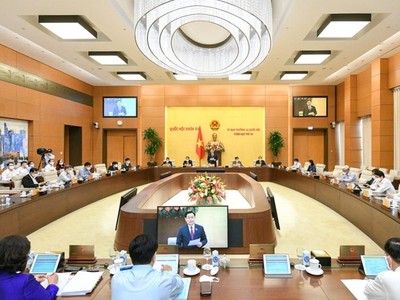 Phiên họp thứ 10 của Ủy ban Thường vụ Quốc hội.