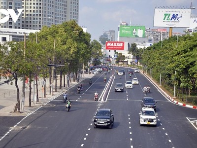 Đường Nguyễn Hữu Cảnh (Ảnh: Hà An).