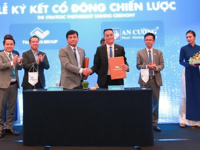 Lãnh đạo của Gỗ An Cường và Thắng Lợi Group tại lễ ký kết cổ đông chiến lược.