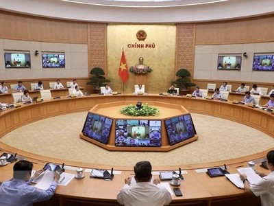 Phó Thủ tướng Lê Văn Thành chủ trì họp thúc đẩy tiến bộ xây dựng đường cao tốc Bắc-Nam phía Đông. (Ảnh: Lâm Khánh/TTXVN)