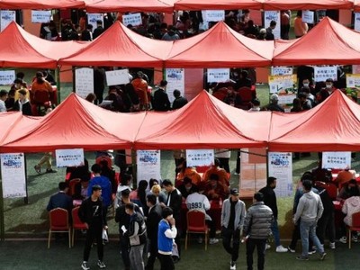 Một hội chợ việc làm dành cho sinh viên Trung Quốc. Ảnh: Tân Hoa xã.