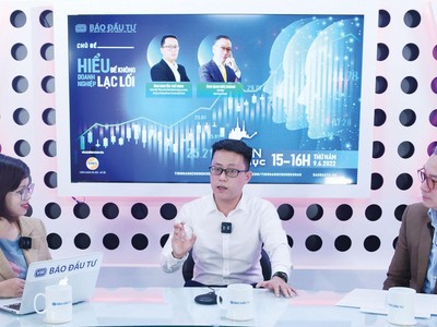 Chương trình talkshow “Chọn danh mục”, với sự tham gia của các khách mời là chuyên gia chứng khoán, lãnh đạo doanh nghiệp đã thu hút đông đảo nhà đầu tư theo dõi.