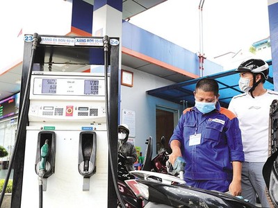 Khả năng cao Petrolimex đạt tiến độ kế hoạch lợi nhuận trong nửa đầu năm.