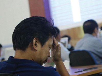 Pháp luật chứng khoán hiện hành quy định giao dịch T+3.