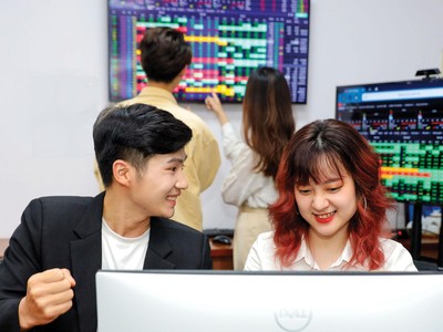 Động thái mua vào của cổ đông nội bộ thường tạo hiệu ứng tâm lý tích cực với cổ đông, nhà đầu tư. Ảnh: Dũng Minh.