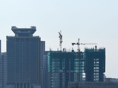 Việc xử lý tài sản đảm bảo, đặc biệt là tài sản đảm bảo là bất động sản gặp nhiều khó khăn.