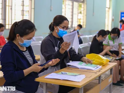 Mức hưởng bảo hiểm thất nghiệp hàng tháng tối đa không quá 5 lần mức lương cơ sở và tối đa 12 tháng.