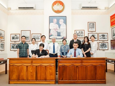 Đại diện UBTW MTTQ Việt Nam và Masterise Group ký kết chương trình hợp tác.