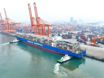 Cảng container Khâm Châu ở tỉnh Quảng Tây (Trung Quốc), ngày 2/3/2022. (Ảnh: THX/TTXVN).