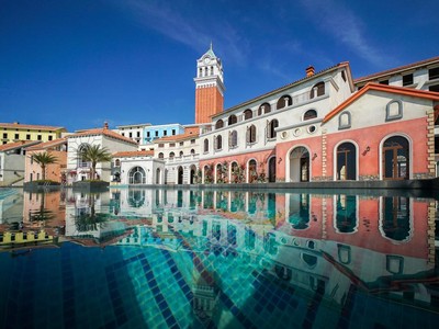 Khám phá “thị trấn Địa Trung Hải” lôi cuốn khách du lịch