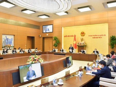 Phiên họp thứ 13 của Ủy ban Thường vụ Quốc hội.