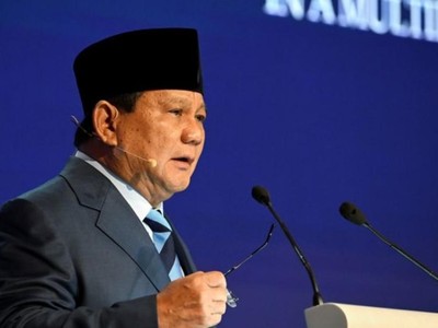 Bộ trưởng Quốc phòng Indonesia Prabowo Subianto phát biểu tại Đối thoại Shangri La 2022. Nguồn: CNA.