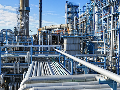 Một góc Tổ hợp Hoá dầu Long Sơn.