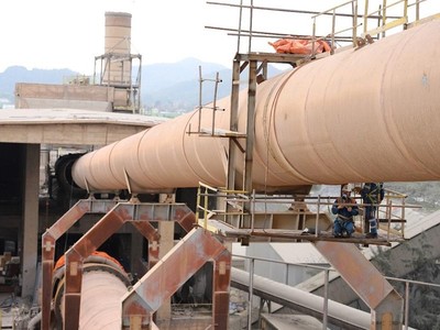 Theo Vicem, tình trạng khai thác vượt phép của các công ty thành viên là do thủ tục cấp quyền khai thác mỏ mất rất nhiều thời gian.