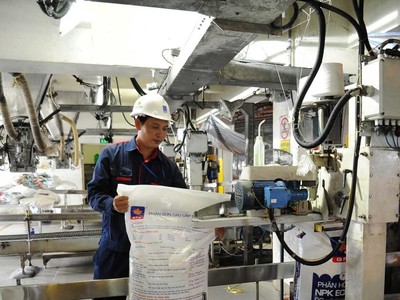 Các doanh nghiệp sản xuất phân bón có thể gia tăng sản lượng xuất khẩu, nhưng chi phí nguyên nhiên liệu đầu vào đang là áp lực lớn