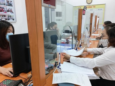 Gần 359 nghìn người lao động đã được tiếp cận gói hỗ trợ cho người lao động bị ảnh hưởng bởi đại dịch Covid-19 từ Quỹ Bảo hiểm thất nghiệp