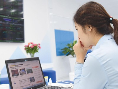 Nhu cầu về thông tin của nhà đầu tư chứng khoán rất lớn và đa dạng.