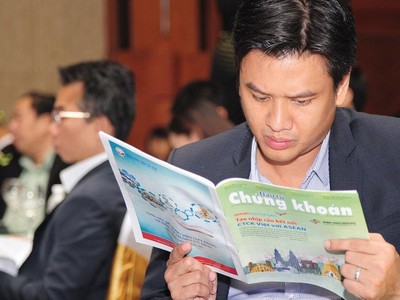 Thông tin chính thống giúp ổn định tâm lý nhà đầu tư trong giai đoạn khó khăn,