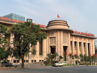 Hệ thống các tổ chức tín dụng vẫn đang đóng vai trò là kênh cung ứng vốn chính cho nền kinh tế.