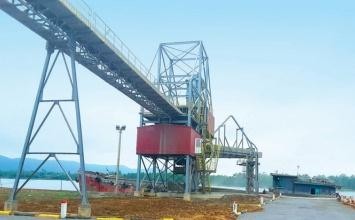 Quảng Bình tháo gỡ vướng mắc liên quan đến Nhà máy xi măng Quảng Phúc