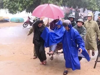 Tỉnh Quảng Ngãi lên phương án di dời 84 nghìn dân trước khi bão số 4 đổ bộ (Ảnh: Quốc Triều).