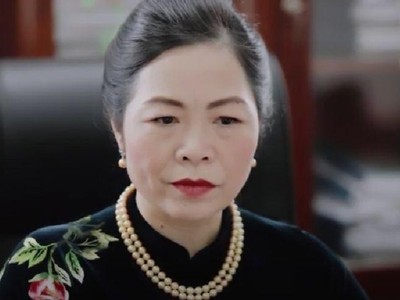 Bà Đinh Cẩm Vân.