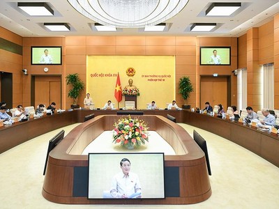 Ủy ban Thường vụ Quốc hội cho ý kiến về tình hình kinh tế - xã hội năm 2022, dự kiến Kế hoạch Phát triển kinh tế - xã hội năm 2023.