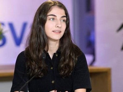 Bà Romina Pourmokhtari, 26 tuổi, trở thành Bộ trưởng Bộ Khí hậu và Môi trường Thụy Điển. (Nguồn: ttela.se).