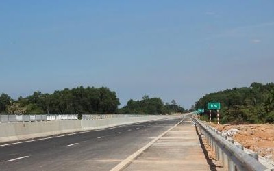 Cao tốc Bắc - Nam đoạn Nha Trang - Vân Phong sẽ bàn giao 70% mặt bằng trước 20/11