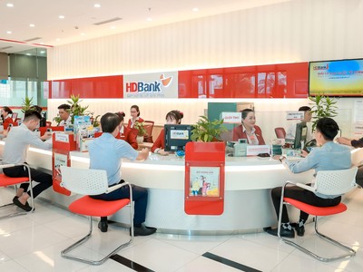 Dẫn đầu xu thế chuyển đổi, HDBank là ngân hàng đầu tiên sử dụng Swift Go