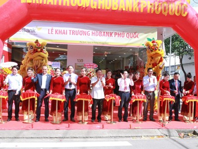 HDBank khai trương trụ sở mới HDBank Phú Quốc tại số 139 đường Nguyễn Trung Trực, phường Dương Đông, TP Phú Quốc, tỉnh Kiên Giang.