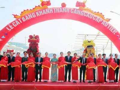 Nghi thức Lễ cắt băng khánh thành Cảng cao cấp Ao Tiên.