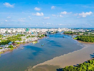 Cần Thơ tập trung các nguồn lực đầu tư, kiến tạo động lực phát triển, phát huy hiệu quả các lợi thế để trở thành thành phố phát triển năng động của vùng ĐBSCL và cả nước Ảnh: Nguyễn Văn Dương.