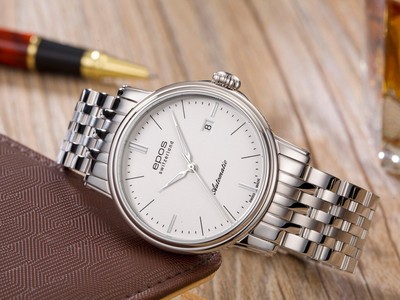 Sale sập sàn Black Friday – Giảm ngay 50% toàn bộ sản phẩm tại Đăng Quang Watch