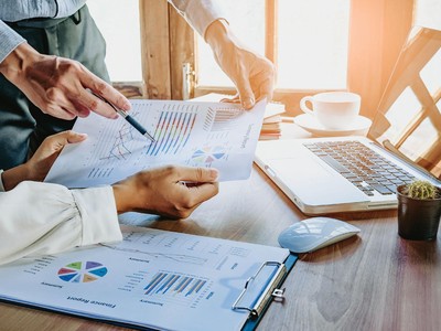 Thị trường chứng khoán: Tái cấu trúc để phát triển bền vững