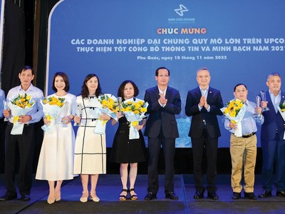 Trong khuôn khổ Hội nghị doanh nghiệp thường niên, HNX đã vinh danh 10 công ty niêm yết quản trị công ty tốt nhất.