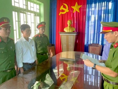 Công an công bố quyết định khởi tố bị can, bắt tạm giam Phạm Đình Nhất.