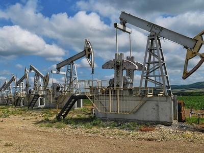 Áp đặt giá trần với dầu của Nga: "Vở kịch" chưa có hồi kết