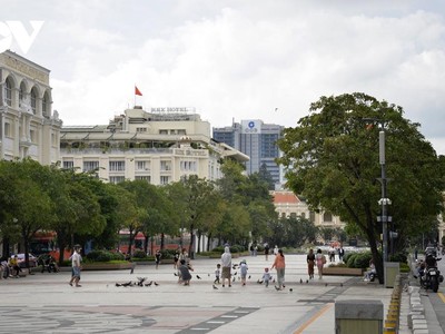 Phố đi bộ Nguyễn Huệ sẽ cấm phương tiện lưu thông trong 3 đêm. (Ảnh: H.K)