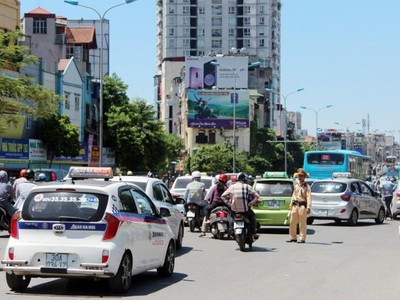 Năm 2022, Hà Nội đã xử lý được 8/35 điểm thường xuyên ùn tắc giao thông