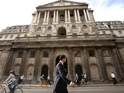 Quang cảnh bên ngoài Ngân hàng Trung ương Anh (BOE) tại London. (Ảnh: PA/TTXVN).